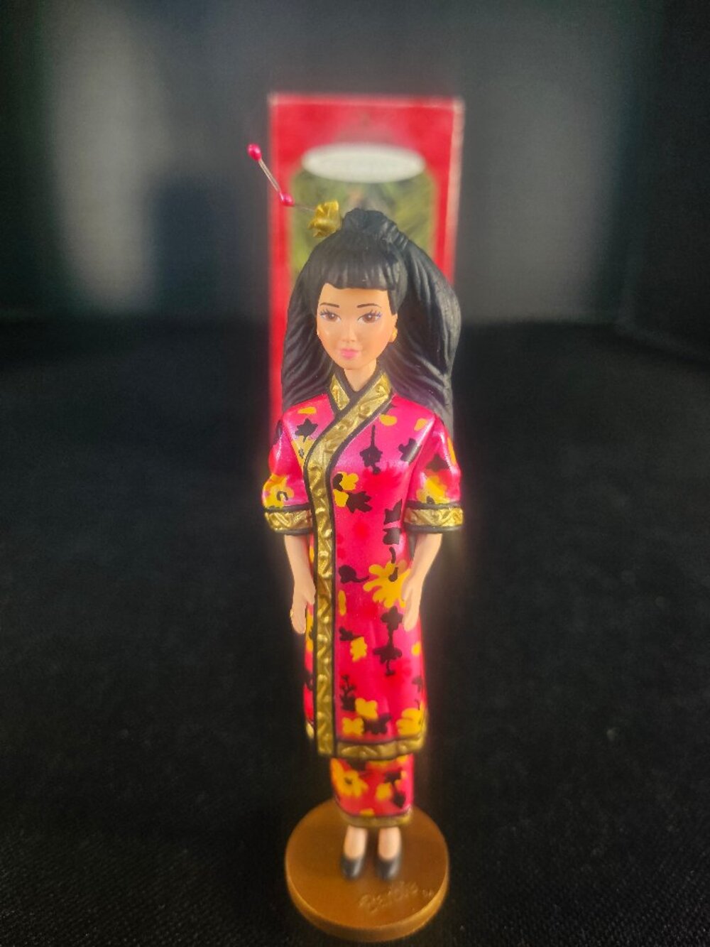 Hallmark 1997 Chinese Barbie Christmas Ornament Dolls of the World Series MINT